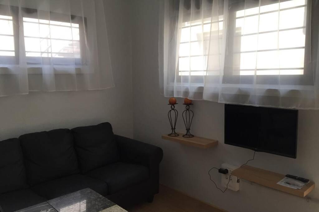 Cosy Flat For 2 Directly At The Beach Apartment Меленара Екстериор снимка